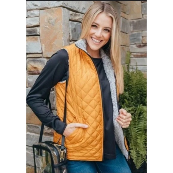 Simply Southern Jackets & Blazers - Simply Southern Quilted Vest Reversible Fleece Sleeveless Gold Small